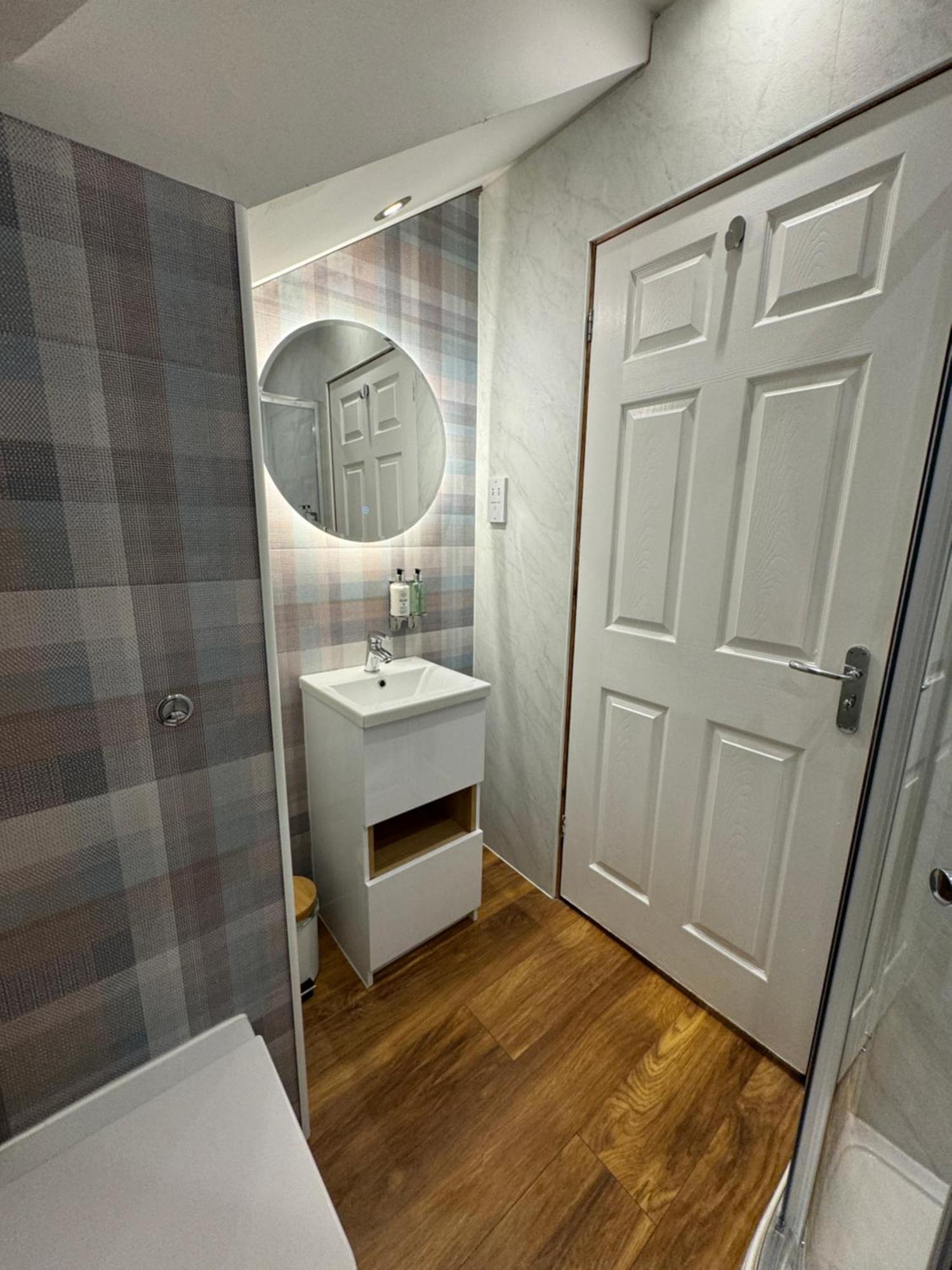 1 Sheraton Apartments Fort William Eksteriør billede