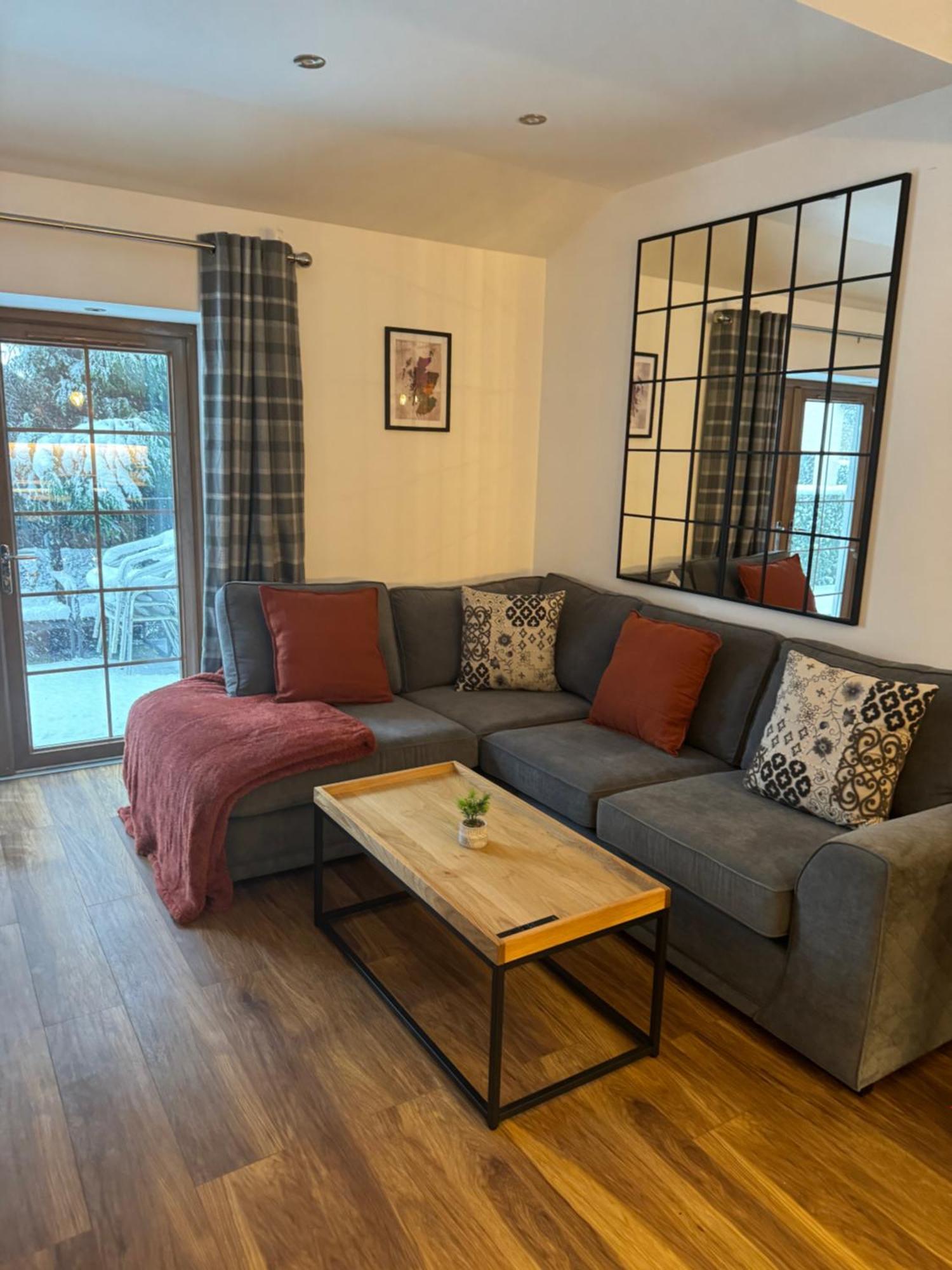1 Sheraton Apartments Fort William Eksteriør billede
